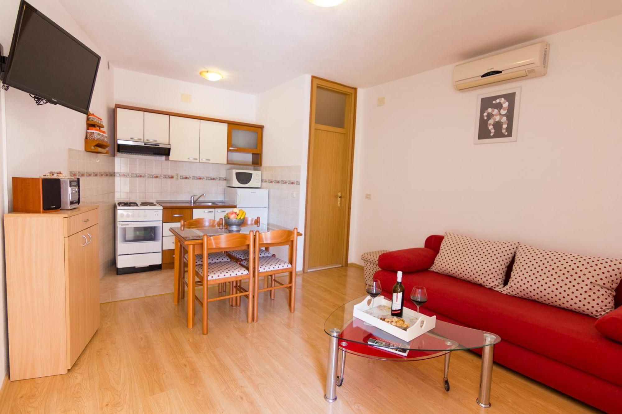 Apartman Vulic Apartment Tucepi Exterior photo