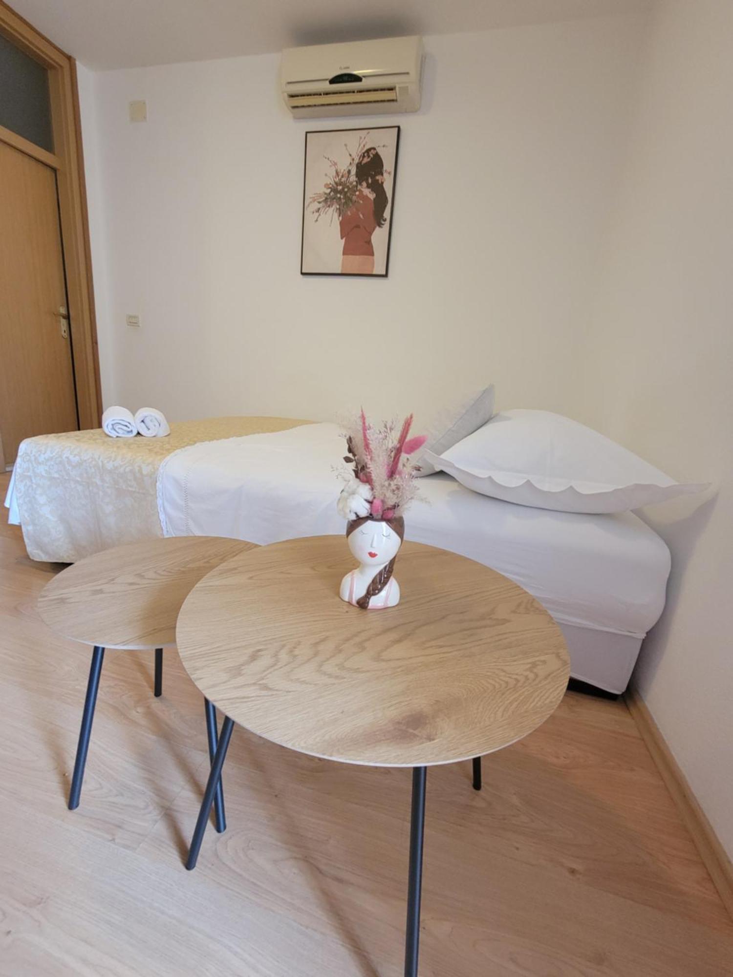 Apartman Vulic Apartment Tucepi Exterior photo